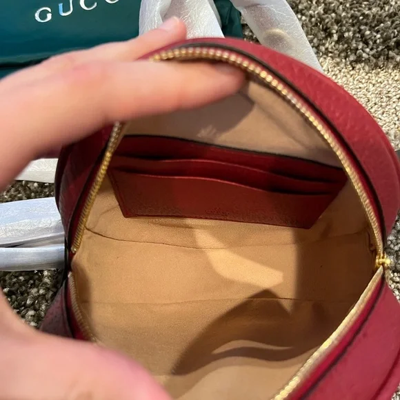 Brand new! Gucci Supreme Red round Backpack - Picture 6 of 12